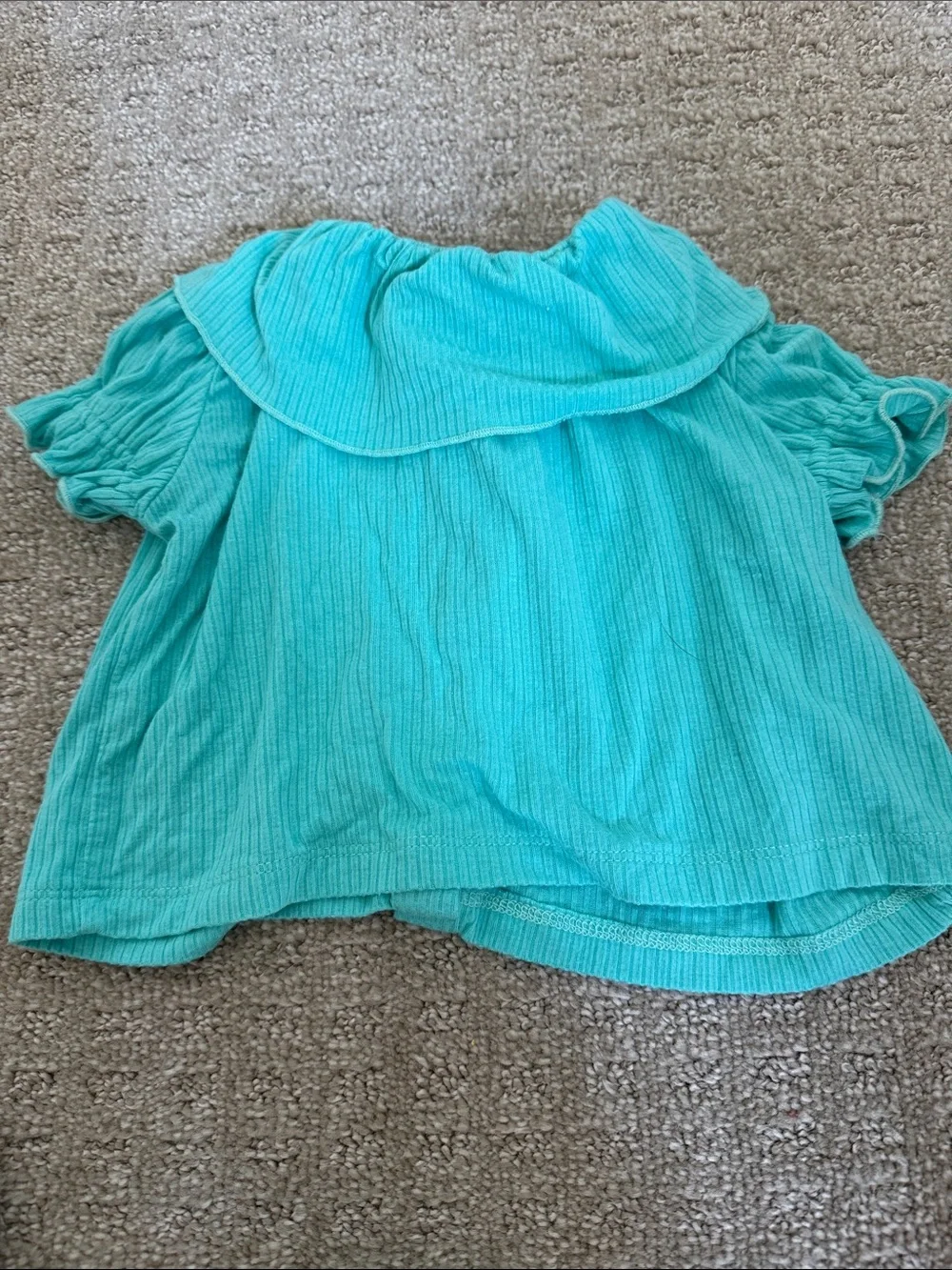 kate quinn contains shirt